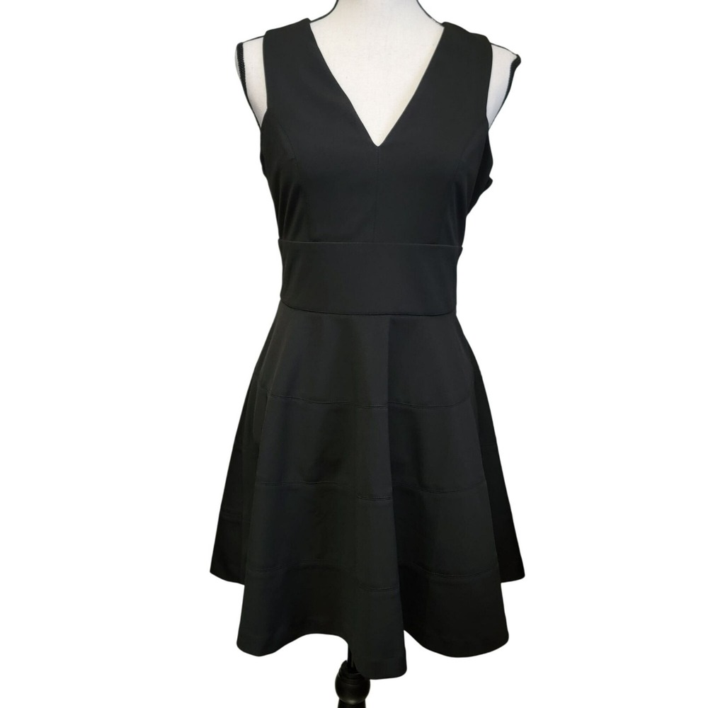 Fable Black Dress Womens M Fit & Flare V Neck Sleeveless Date Night Party